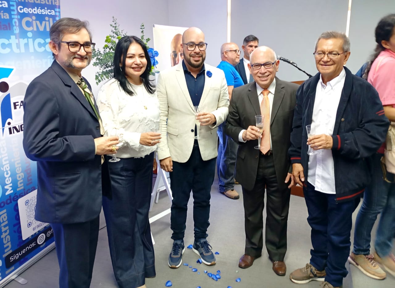 “Algoritmos con Conciencia”: una obra que redefine el papel de la inteligencia artificial en la educación universitaria