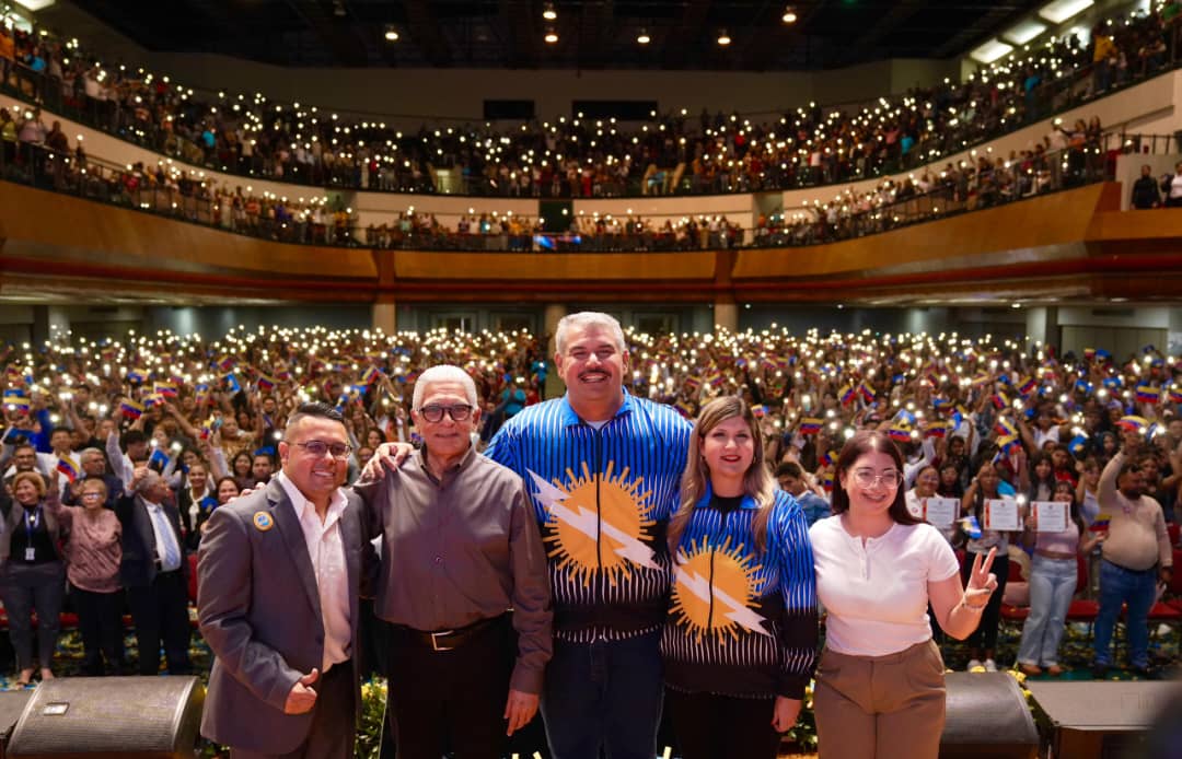 Más de 7.000 estudiantes beneficiados con becas universitarias para este 2026 en el Zulia