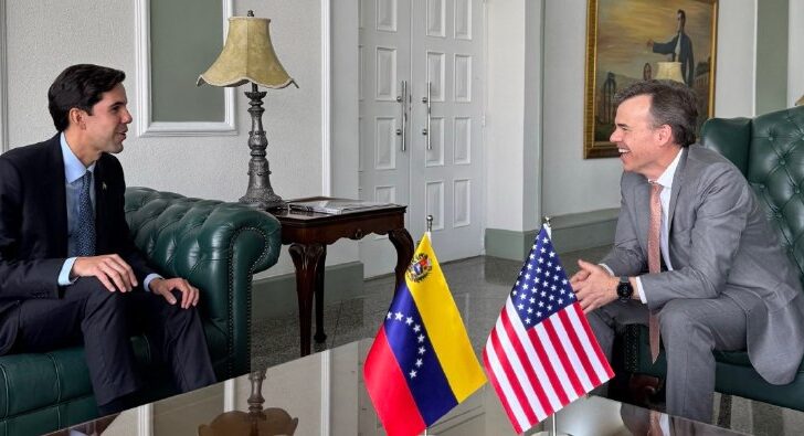 Relevo estratégico en Caracas: John Barrett asume la misión de EE. UU. para ejecutar el “Plan de Tres Fases” de Washington