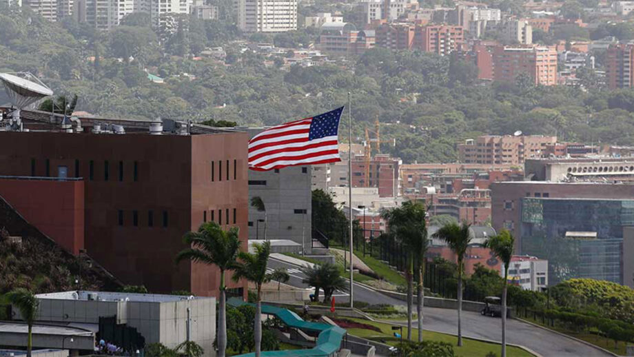 Reportan actividad interna y hermetismo durante simulacro de la Embajada de EE. UU.(+Videos)