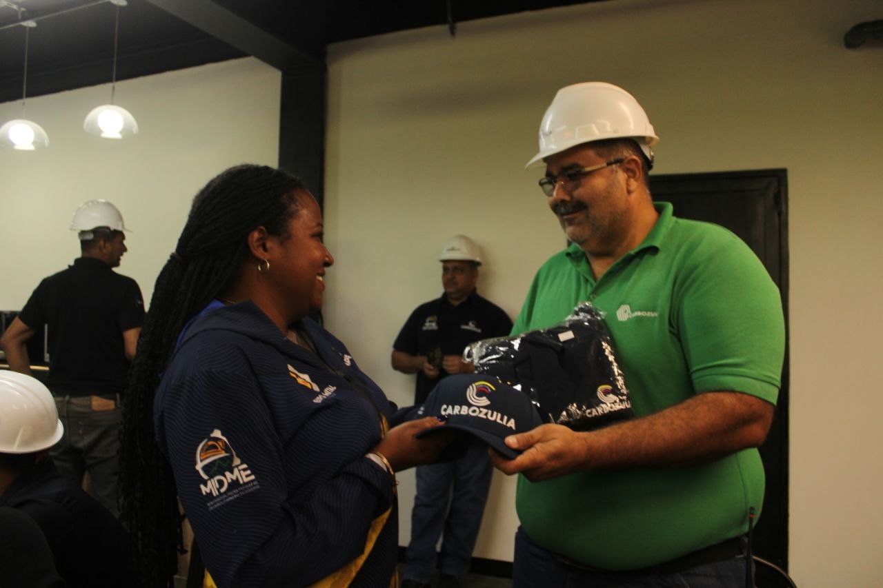Los trabajadores y trabajadoras de Carbozulia celebran su día