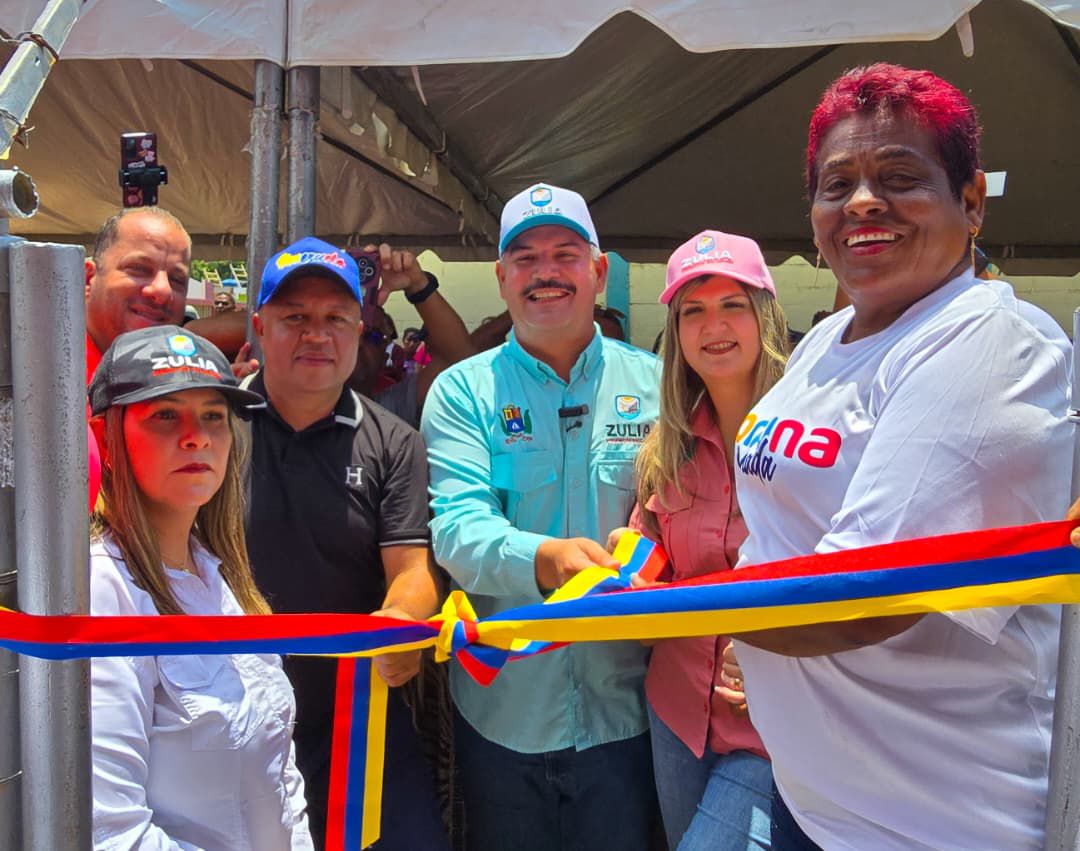 Gobernación del Zulia potencia el “Obratón Comunal” con entrega de consultorios médicos y maquinaria agrícola en la parroquia Luis Hurtado Higuera