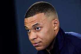 «Soy futbolista, pero también ciudadano»: Kylian Mbappé rompe la neutralidad y advierte sobre el riesgo de la extrema derecha en Francia
