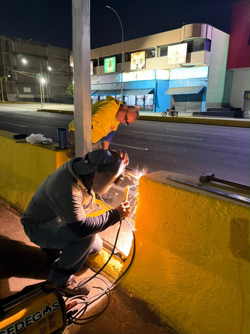 El llamado es a tener más conciencia ciudadanaIMTCUMA refuerza seguridad en paso peatonal entre Cima y Gran Bazar
