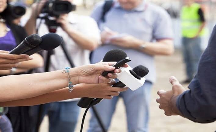 Editorial: El periodismo, nuestra trinchera ante la emergencia