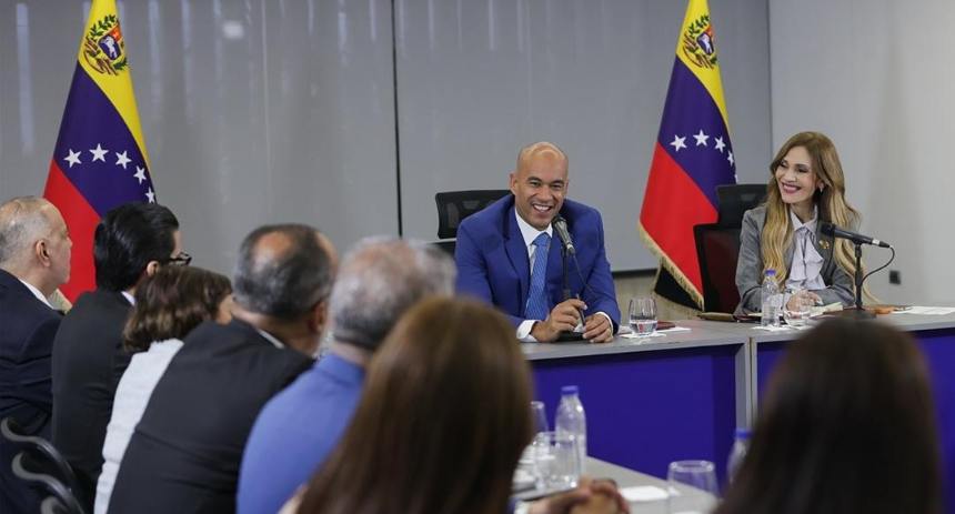 Héctor Rodríguez inicia consulta con el TSJ para la reestructuración del Estado