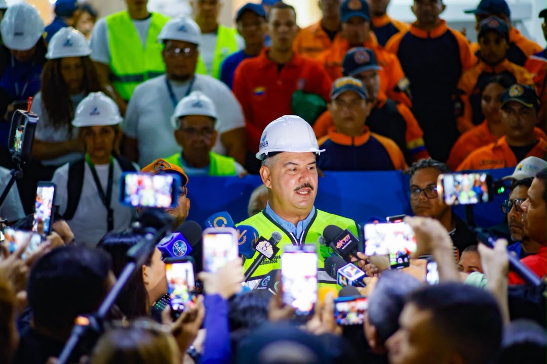 Gobernación envía a La Guaira primera brigada con 90 profesionales entre ingenieros, arquitectos y geólogos