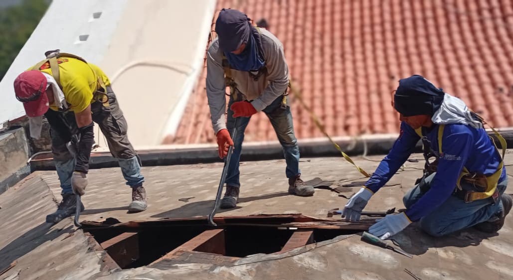 La Gobernación del Zulia inicia la sustitucióny restauración del techo de la Catedral de Maracaibo