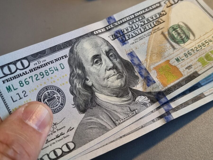 El dólar oficial mantiene su tendencia al alza en Venezuela
