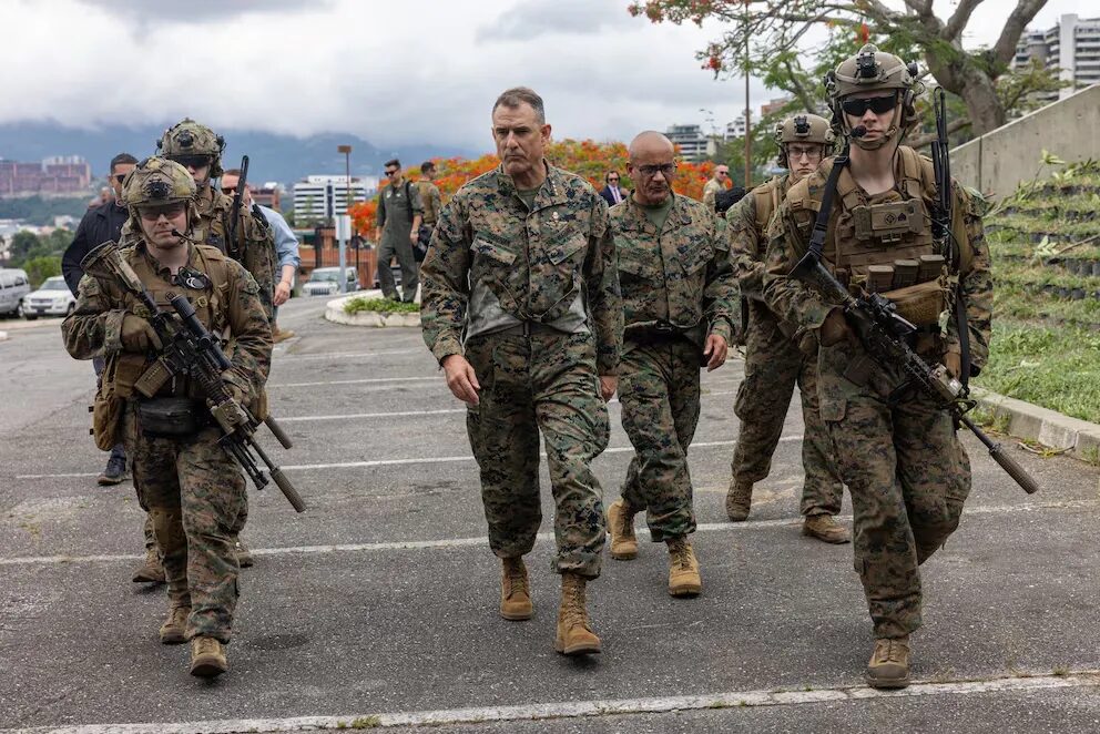 Comando Sur garantiza despliegue total en Venezuela: «Estaremos aquí por tierra, mar y aire»