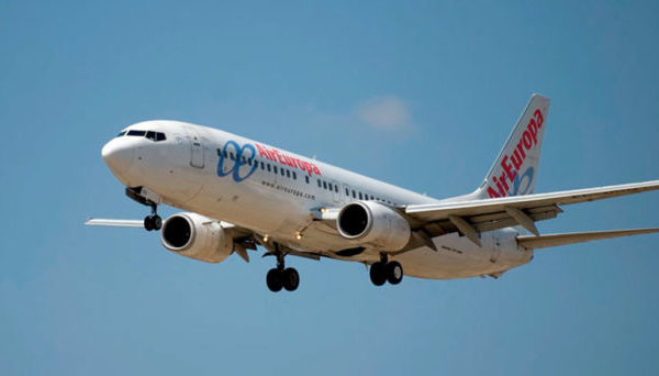 Cambio de aeropuerto programado: Air Europa desvía sus vuelos a Valencia tras el cierre temporal de Maiquetía