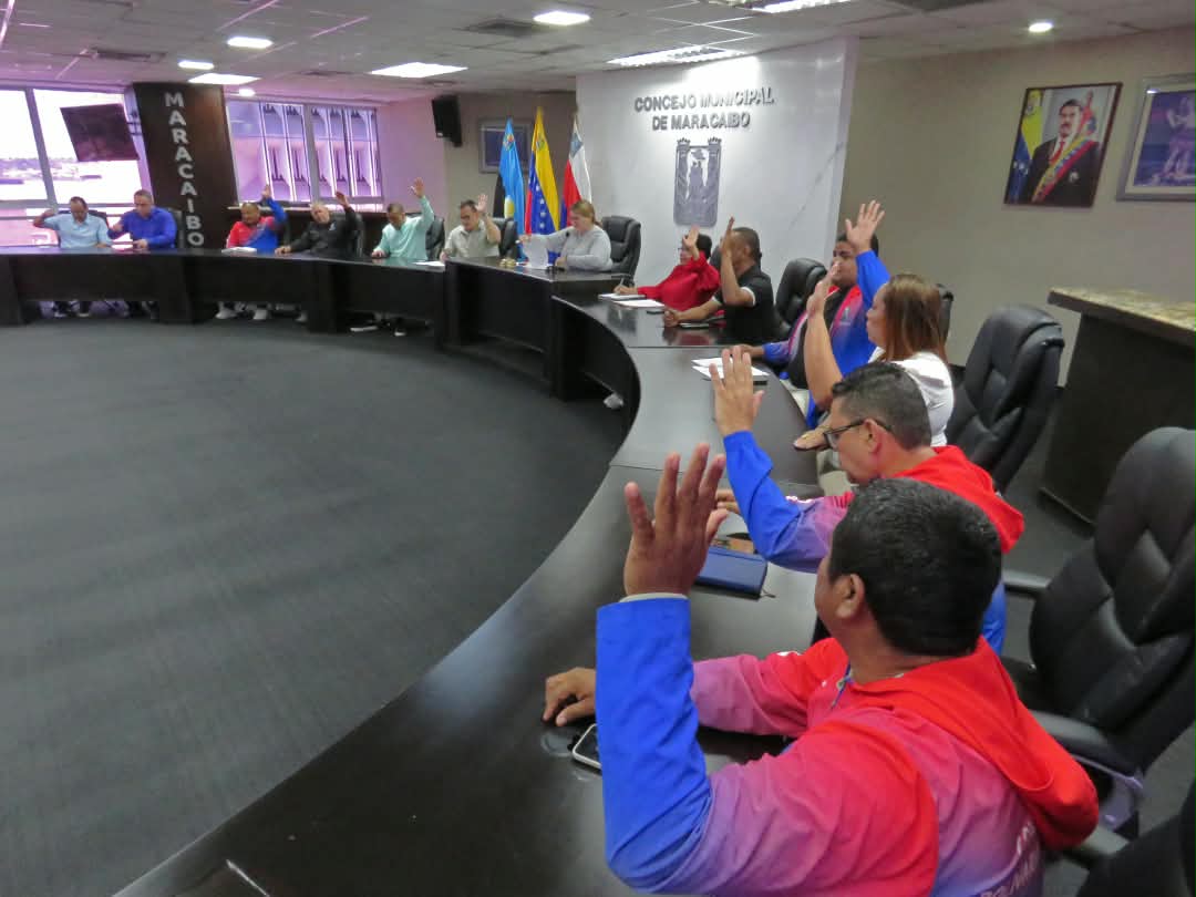 Aprueban créditos por excedentes de recaudación del Presupuesto Ordinario y SEDEMAT