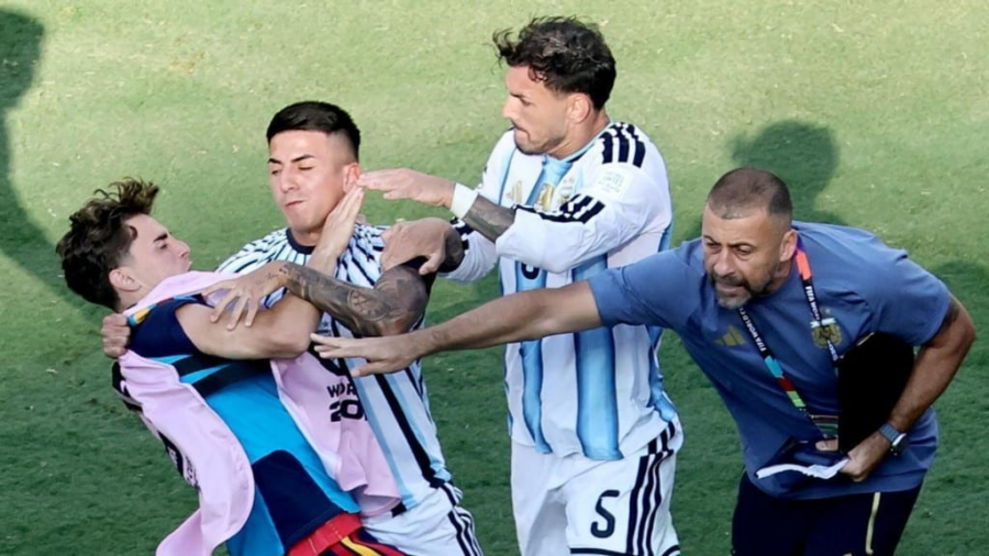 La FIFA impone duras sanciones a futbolistas argentinos y al español Gavi, tras los altercados en la final del Mundial