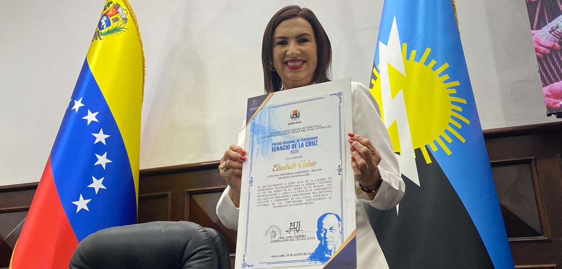 Elizabeth Valero gana el Premio Regional de Periodismo 2026 por su obra «Oratoria, el poder de la palabra»
