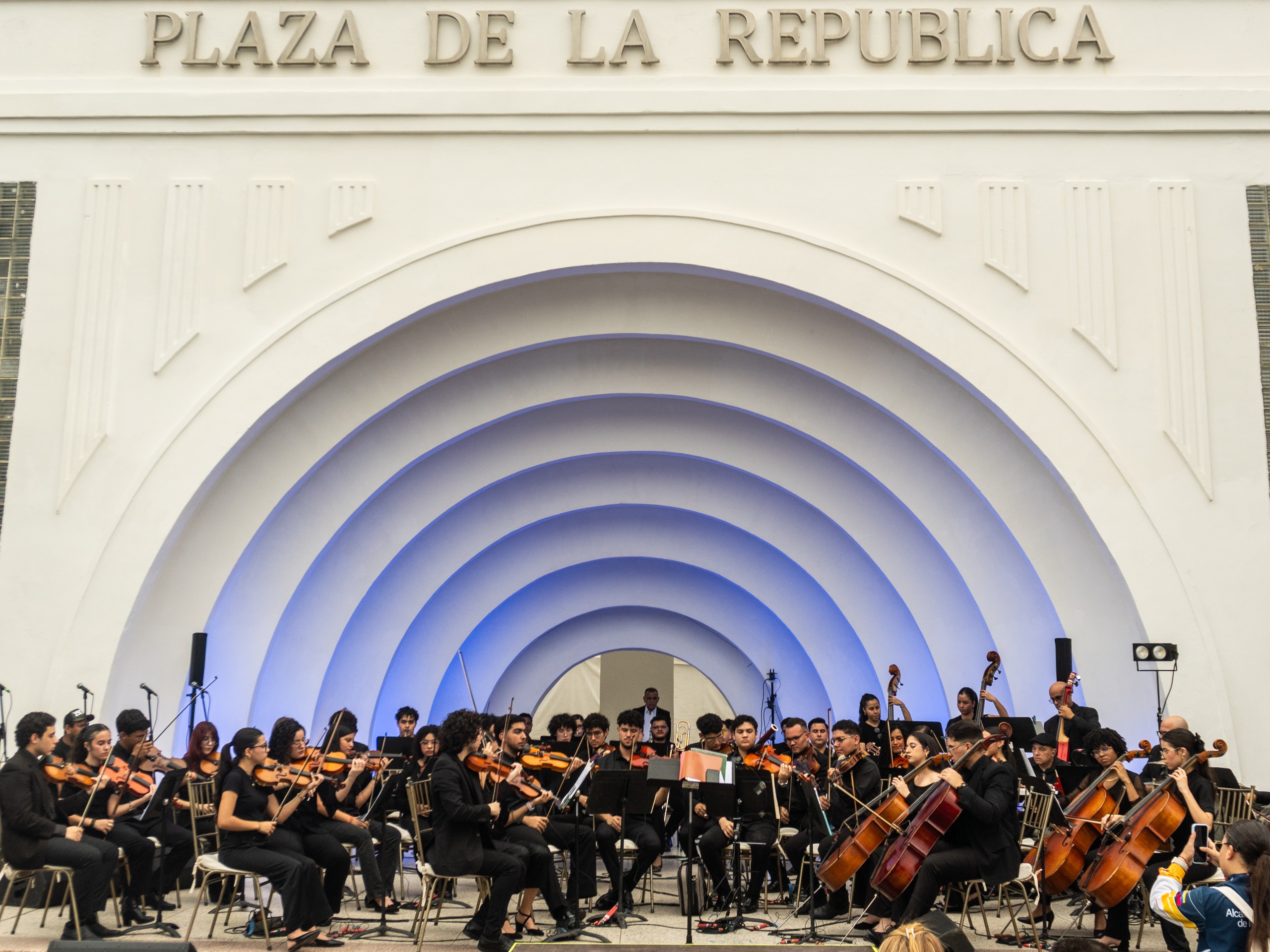 Concierto sinfónico “Así suena Maracaibo” rindió homenaje a la ciudad en la Plaza de la República