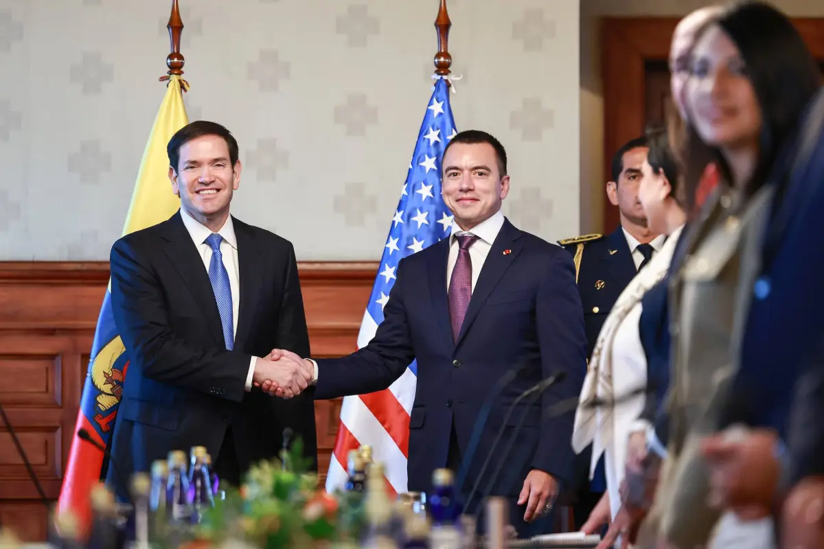 Histórico: Presidente Daniel Noboa condecora a Marco Rubio, con la Orden Nacional al Mérito en Ecuador una de las más elevadas distinciones