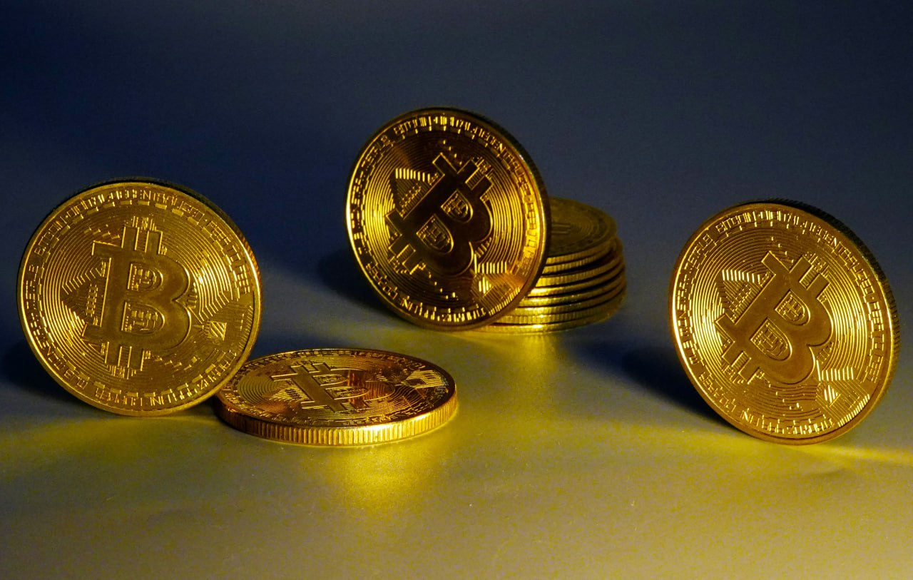 El bitcoin supera la barrera de los 85.000 dólares y marca un hito en el mercado financiero