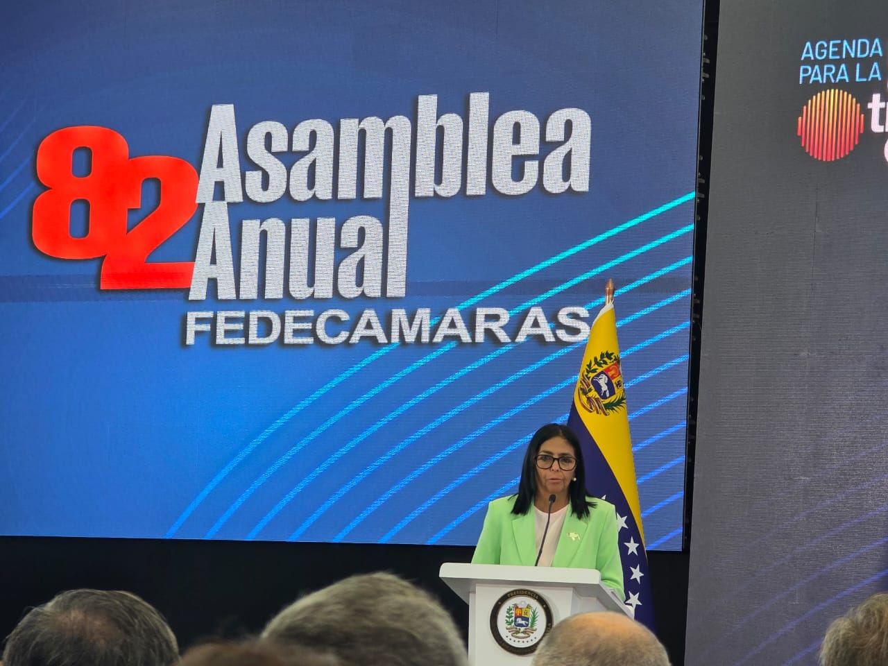 Delcy Rodríguez anuncia reforma eléctrica y decreta inicio de la Navidad en la 82.ª Asamblea Anual de Fedecámaras