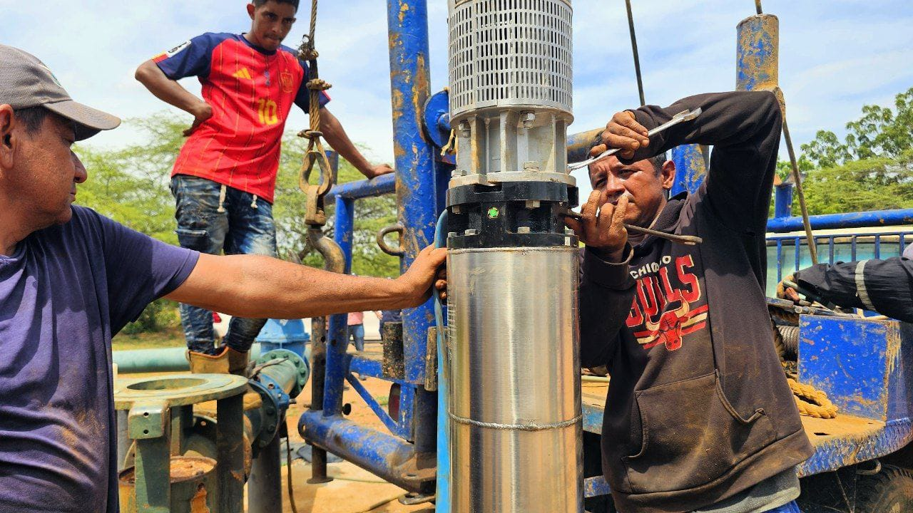 Gobierno nacional atiende a más de 1.400 familias al reactivar pozo en Rosario de Perijá en el estado Zulia