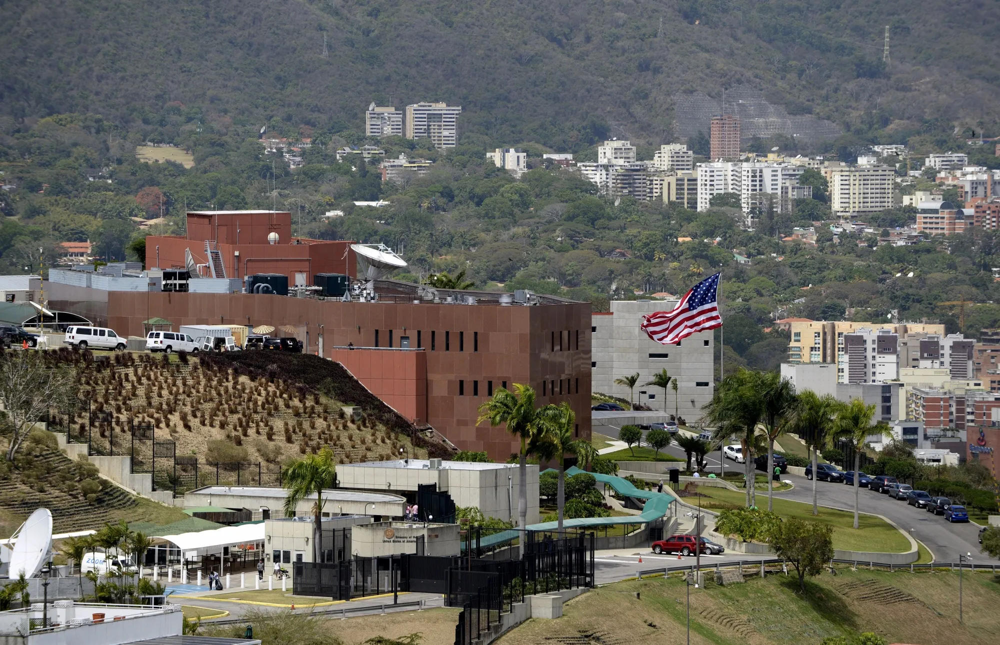 Estados Unidos completa el retorno de su personal diplomático a la Embajada en Caracas