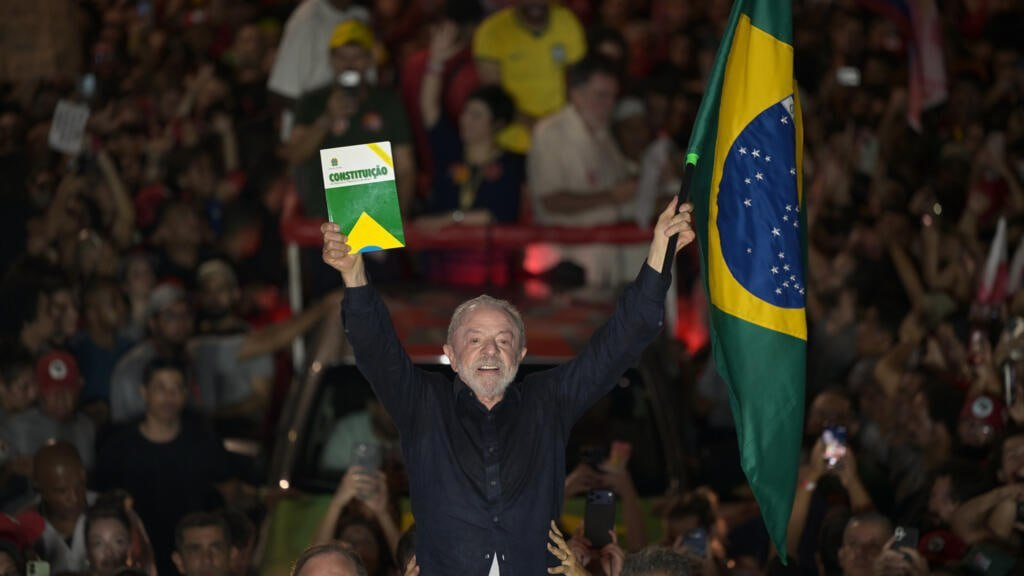 Luiz Inácio Lula da Silva resulta reelecto presidente de Brasil tras imponerse en una ajustada segunda vuelta