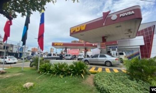 Dificultades en la distribución de combustible: Fallas eléctricas y retrasos en el despacho extienden las colas en Maracaibo
