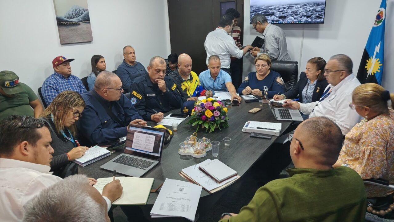Articulan regulaciones de movilización segura en motocicletas