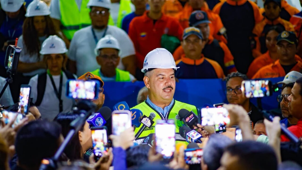 Gobernación envía a La Guaira primera brigada con 90 profesionales entre ingenieros, arquitectos y geólogos