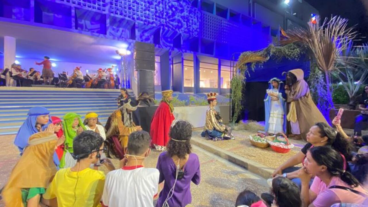 Exitosa presentación de la obra de teatro “Nuestro Cuento de Navidad”