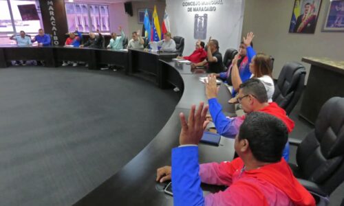 Aprueban créditos por excedentes de recaudación del Presupuesto Ordinario y SEDEMAT