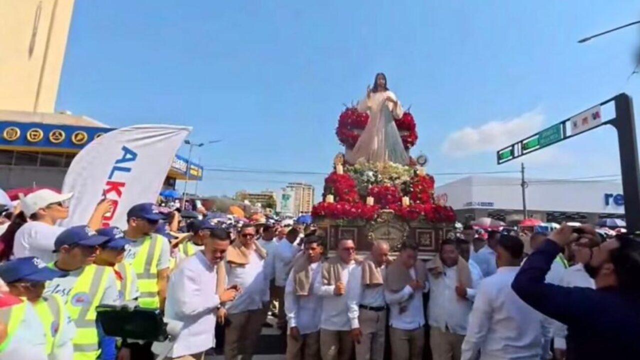 ¡Maracaibo se desborda!: Inicia la multitudinaria caminata de la Divina Misericordia 2026
