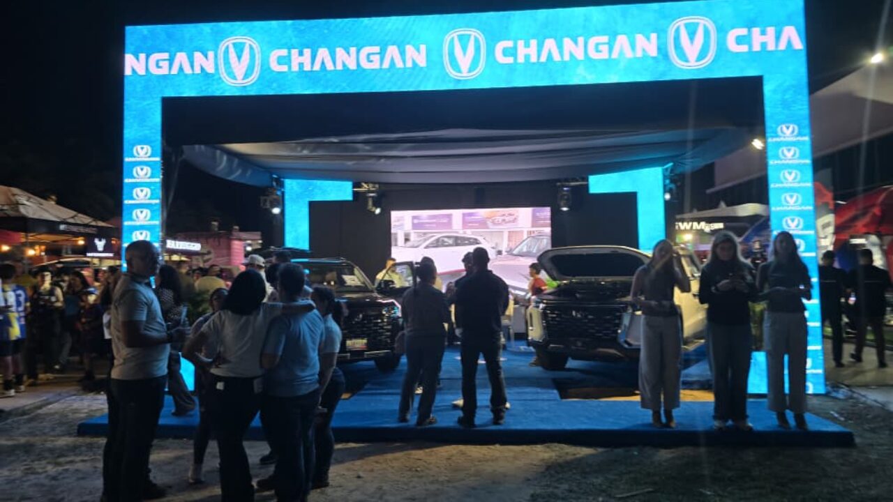 Gobernador Luis Caldera inaugura la Tercera Expo Automotriz y Autopartes 2026 donde participan más de 146 empresas del Zulia