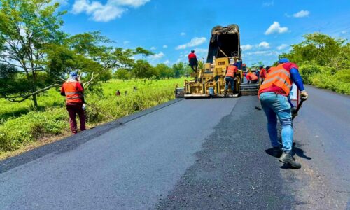 Gobernador da inicio a los trabajos de rehabilitación de la troncal 3 del municipio Miranda en el tramo Falcón-Zulia