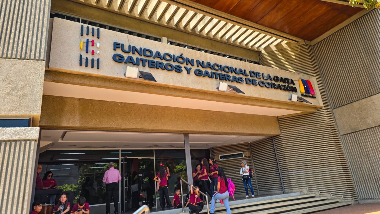 Gobernador Caldera firma convenio con Gaiteros de Corazón para impulsar el programa Juventud Gaitera Universitaria