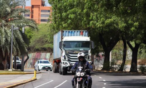 Rumbo a Caracas cargamentos de asistencia humanitaria! Alcalde Di Martino instó a seguir protocolos para hacer llegar ayuda a afectados por la tragedia