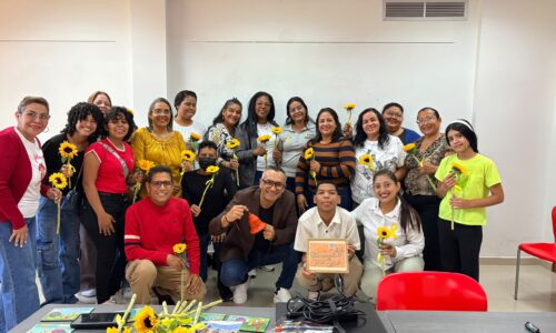 El Poder de la Gratitud con el conferencista Luis Durán llenó de testimonio de sanidad a los padres oncológicos con escritura creativa