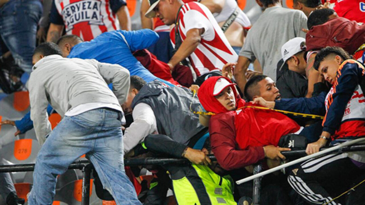 Disturbios en partido del fútbol colombiano deja 21 heridos