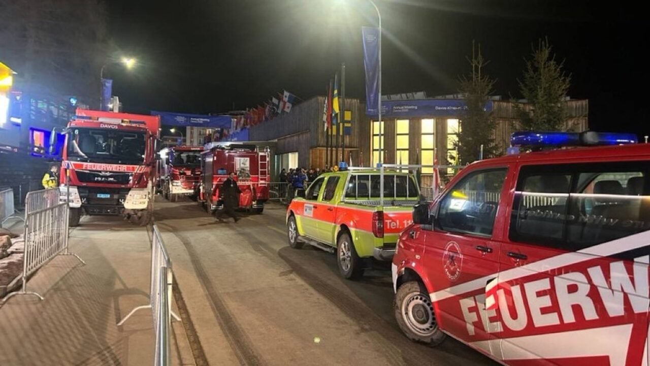 ÚLTIMA HORA | Alerta en Davos: Evacúan el Centro de Conferencias del Foro Económico Mundial por alarma de incendio