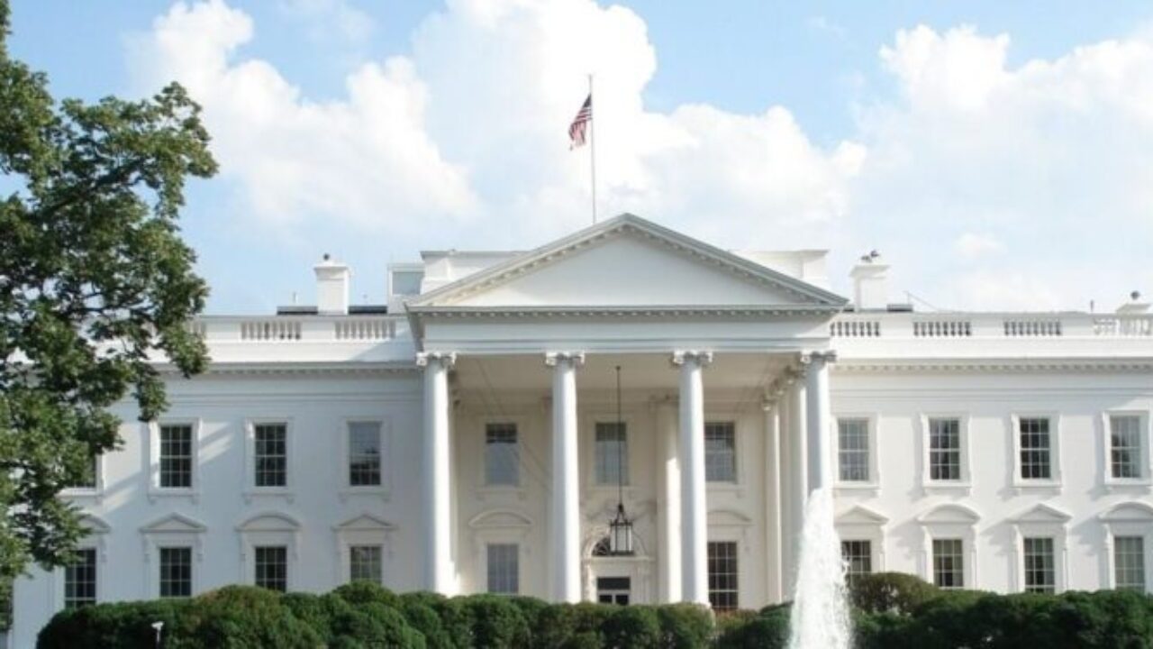 La Casa Blanca informa que mantiene comunicación y que está «en una vía diplomática» con Irán