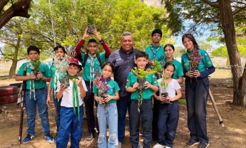 Azul Ambientalistas relanza el programa «Bosques Urbanos» en Ciudadela Faria para fortalecer la resiliencia climática de Maracaibo