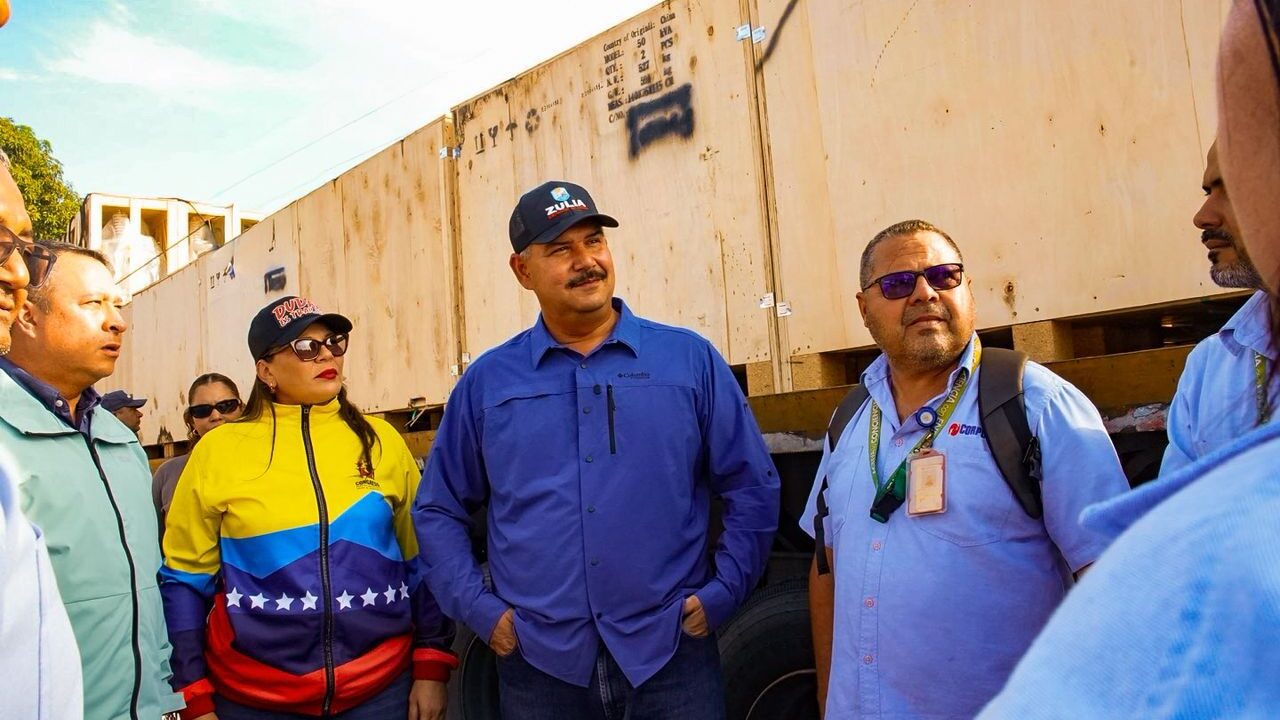 Gobierno Bolivariano consolida sistema eléctrico del Zulia con la entrega de 500 transformadores de distribución