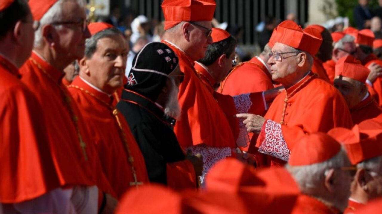 Los cardenales suspenden las celebraciones de beatificación hasta que haya un nuevo papa