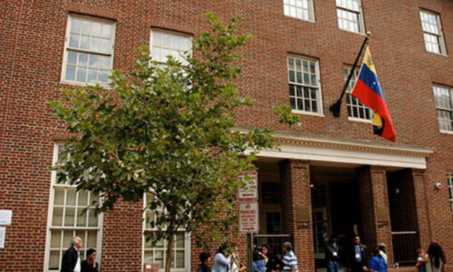 Venezuela inicia la recuperación de su red diplomática en EE. UU. tras el histórico deshielo bilateral