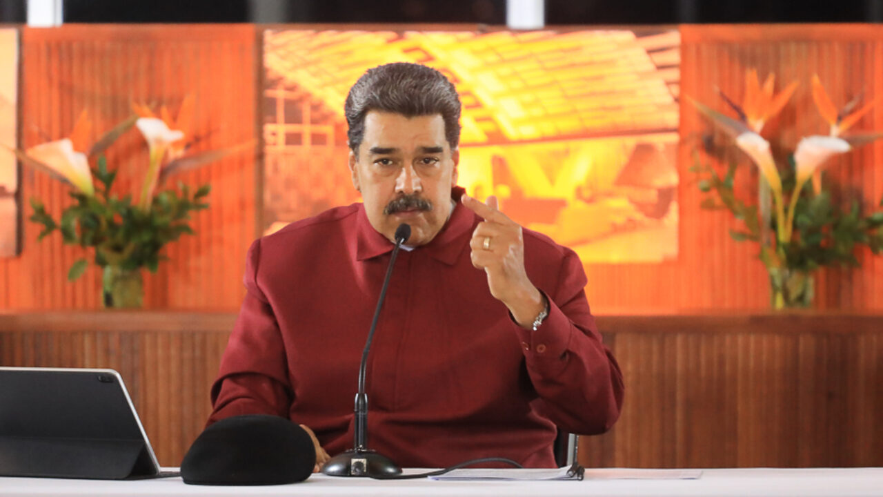 Presidente Nicolas Maduro aceptó renuncia de Tareck El Aissami