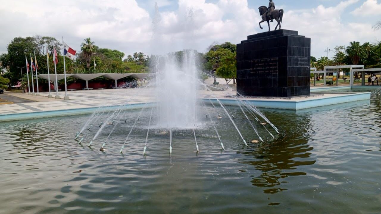 Gobernación Bolivariana del Zulia realiza jornada integral de mantenimiento en el Parque Rafael Urdaneta