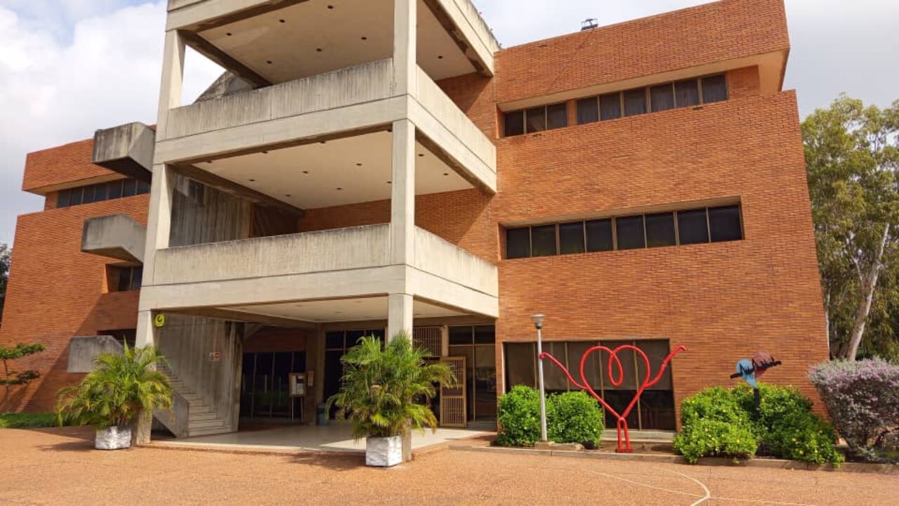 IECLUZ celebra sus 30 aniversario con el Simposio Cardiovascular 2025