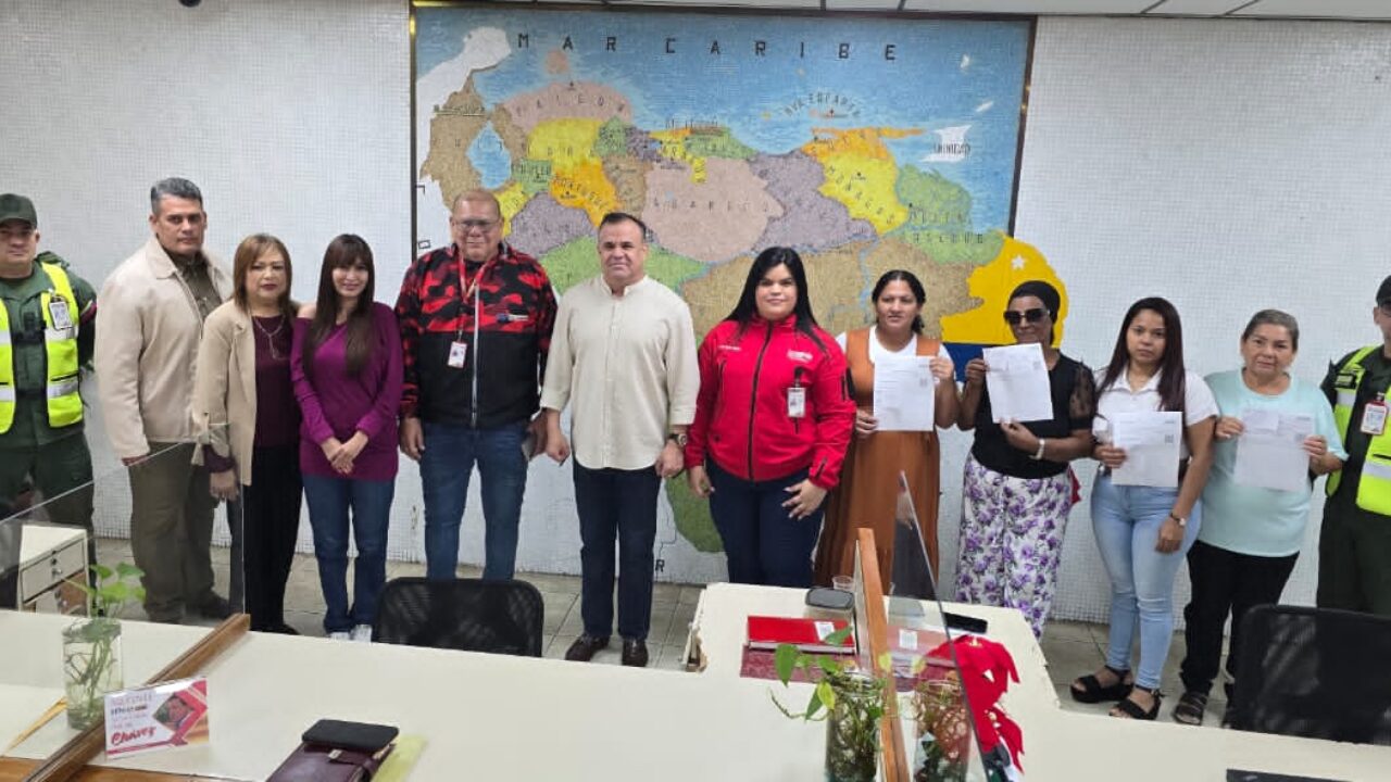 Alcaldía de Maracaibo y Seniat realizaron jornadas de actualización del RIF a bodegueros