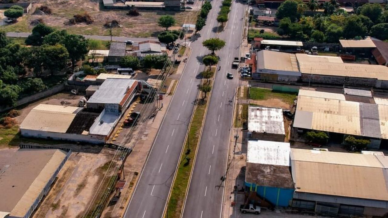 Gobernador Caldera entrega 6 kilómetros de vialidad rehabilitada en la Villa del Rosario