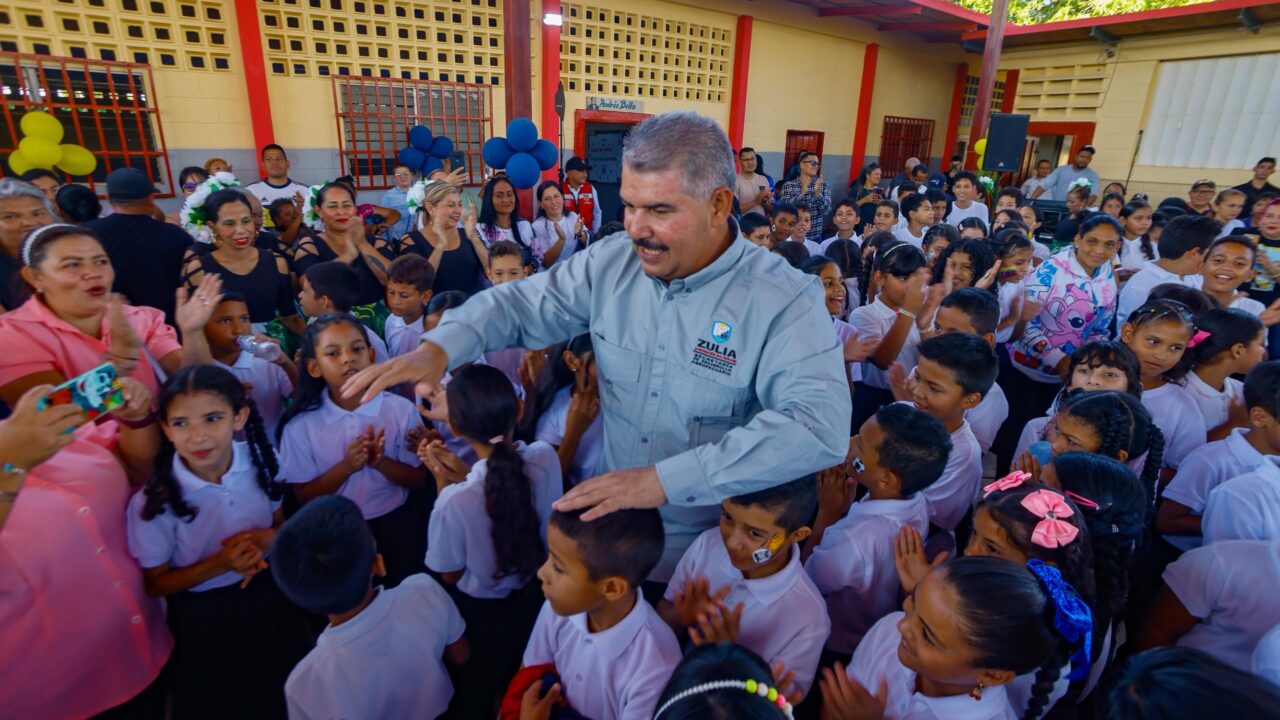 Gobernador Luis Caldera y Comuna El Sueño de Chávez entregan aulas rehabilitadas para 390 niños de Cabimas