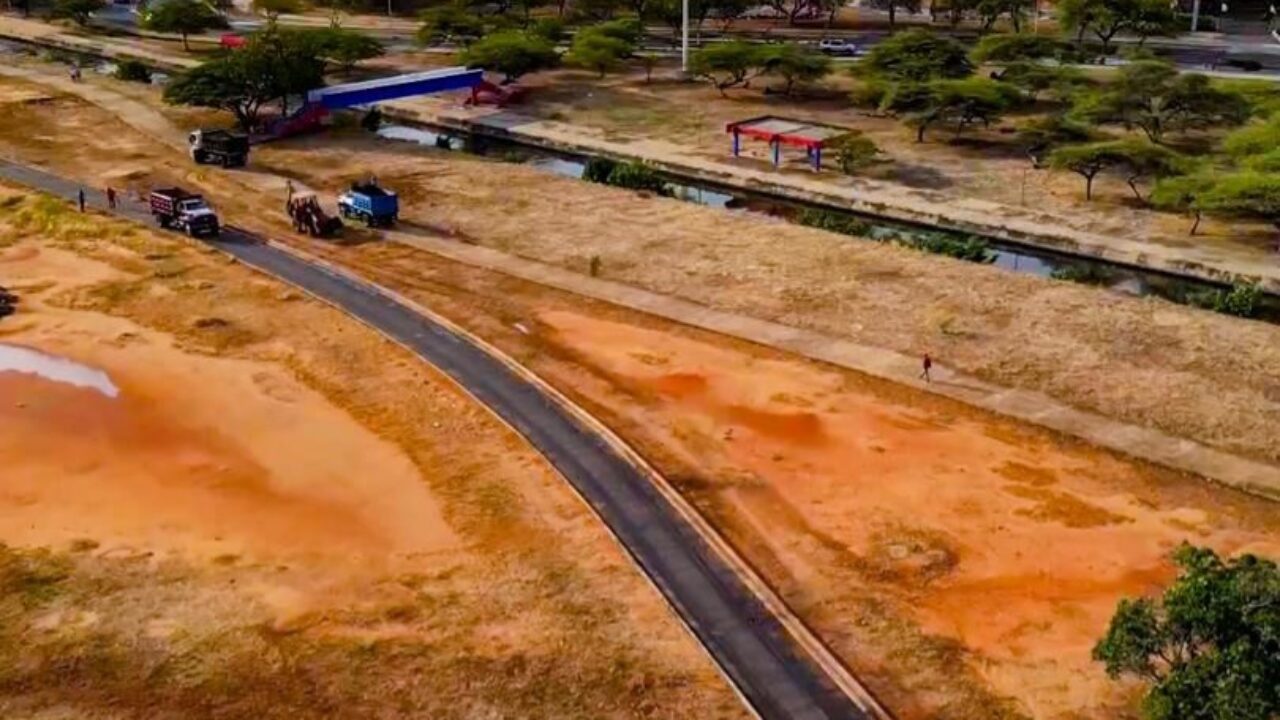 Gobernador Caldera supervisa trabajos de recuperación de ciclovía y patinódromo de Vereda del Lago II